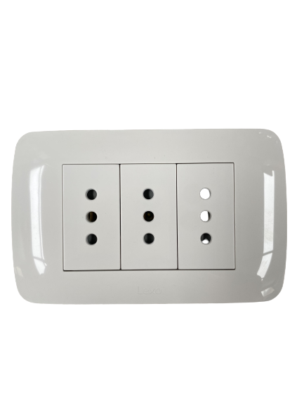 TOMA CORRIENTE TRIPLE 10 Amp 250V BLANCO